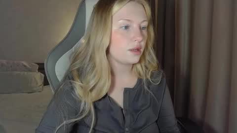 Snapshot of x__ivy_x chatting on May 2026 05:18:01 PM eva online show from May 2026 05:18:01 PM