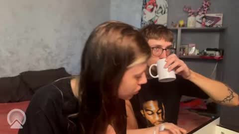 Snapshot of x_files_t chatting on July 2026 11:50:01 AM Philipp and Este online show from July 2026 11:50:01 AM