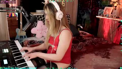 Xaevynne  Sometimes Milla Milla The Cute as a Buttom Brunette     online show from February 2025 08:00:02 AM