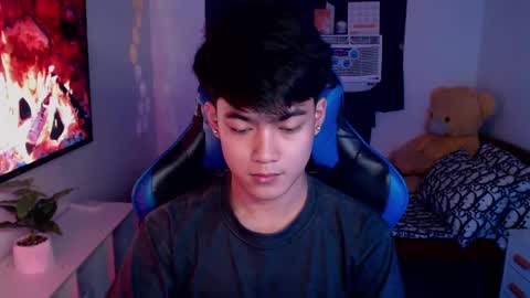 Prince Aldrian  online show from January 2025 03:28:02 PM