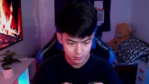 Prince Aldrian  online show from February 2025 11:55:01 AM