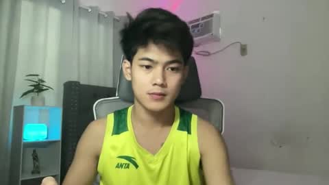 Prince Aldrian  online show from December 2025 06:41:01 AM