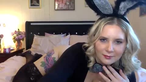 Snapshot of xallycat chatting on October 2025 08:20:01 PM Ally online show from October 2025 08:20:01 PM