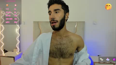 Snapshot of xander_tay chatting on January 2025 08:04:02 PM ISSANDER online show from January 2025 08:04:02 PM