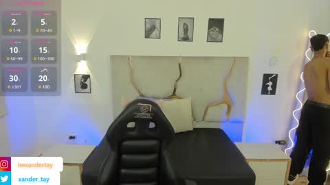 Snapshot of xander_tay chatting on February 2025 08:03:01 PM ISSANDER online show from February 2025 08:03:01 PM