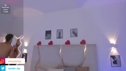 Snapshot of xander_tay chatting on February 2025 07:52:01 PM ISSANDER online show from February 2025 07:52:01 PM