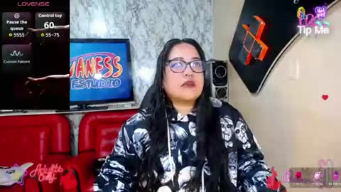 xander_taylor_ online show from June 2026 05:09:01 AM