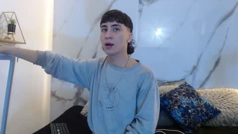 xandergrey8 online show from March 2026 07:17:01 PM