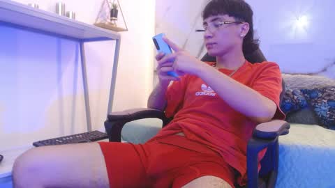 xandergrey8 online show from April 2026 07:47:02 PM