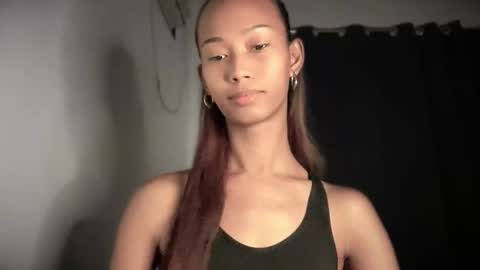 Snapshot of xandraluxe_xoxo chatting on December 2025 07:33:02 PM Cassandra online show from December 2025 07:33:02 PM