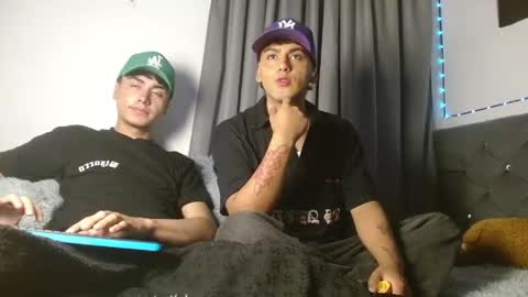 Snapshot of xandrodeluxe chatting on May 2026 04:18:02 AM xandrodeluxe online show from May 2026 04:18:02 AM