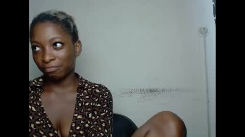 xcreamypussy online show from December 2024 08:10:02 PM