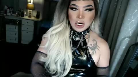 Snapshot of xdirtyflirtyx chatting on September 2025 05:45:01 PM Zhavia online show from September 2025 05:45:01 PM