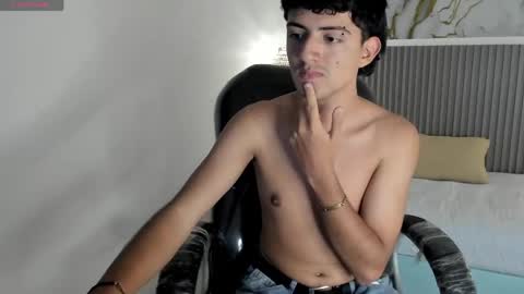 xebastwink online show from April 2026 07:33:02 PM