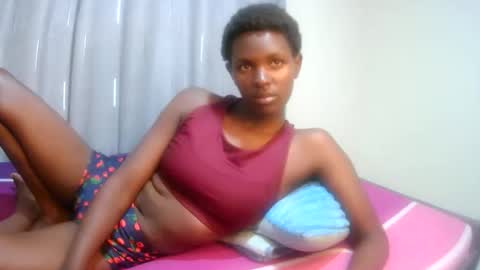 xeenah online show from November 2025 07:12:01 PM