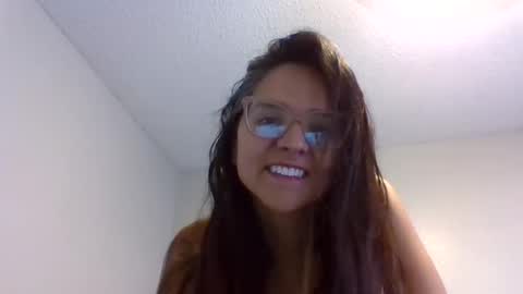 Snapshot of xeniabird chatting on May 2026 09:56:02 PM xeniabird online show from May 2026 09:56:02 PM
