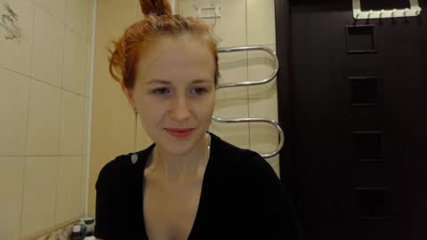 Snapshot of xeva_angelx chatting on May 2026 05:51:01 PM Xeva Angels online show from May 2026 05:51:01 PM