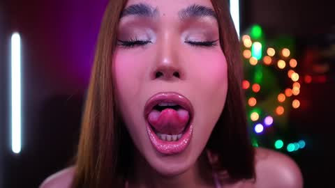 Anne online show from November 2025 04:24:02 AM