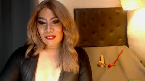 Snapshot of xhardcock2playx chatting on November 2025 06:17:01 PM GODDESS KRISTEL online show from November 2025 06:17:01 PM