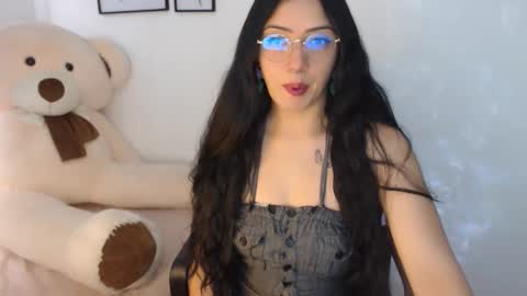 Xia online show from September 2025 09:51:01 PM