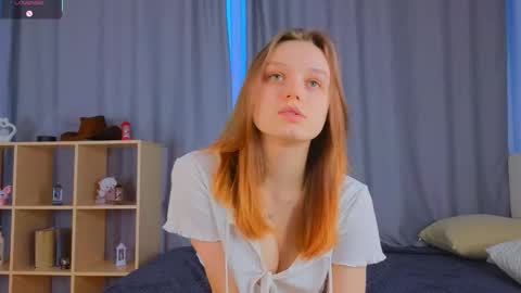 Luna and Lina online show from February 2026 04:10:01 AM