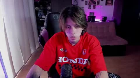 Snapshot of xice_boy chatting on May 2026 10:17:02 PM xIce Boy online show from May 2026 10:17:02 PM