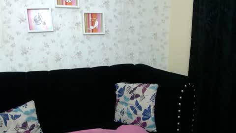 Snapshot of ximena_bunny chatting on February 2025 10:48:02 PM XIME online show from February 2025 10:48:02 PM