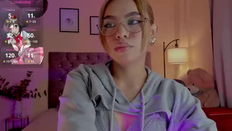 camila online show from November 2025 09:03:01 PM