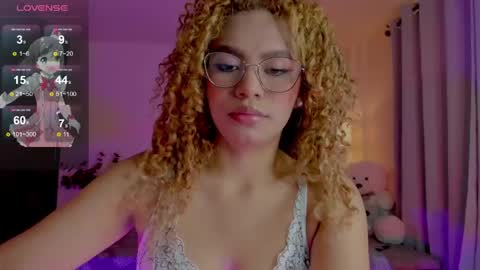 Snapshot of ximena_sotto1 chatting on May 2026 06:13:02 PM camila online show from May 2026 06:13:02 PM