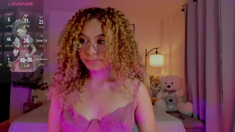 Snapshot of ximena_sotto1 chatting on May 2026 01:57:16 AM camila online show from May 2026 01:57:16 AM