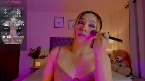 Snapshot of ximena_sotto1 chatting on July 2026 10:00:01 PM camila online show from July 2026 10:00:01 PM