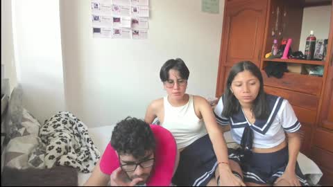 We are Lana. the one with short hair and vanessa girl with long hair online show from January 2025 07:21:01 PM