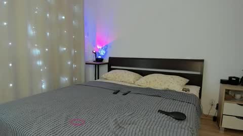 Chloe online show from November 2025 10:10:02 AM