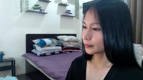 Snapshot of xlovely_destinyx chatting on May 2026 05:32:01 PM Alice online show from May 2026 05:32:01 PM