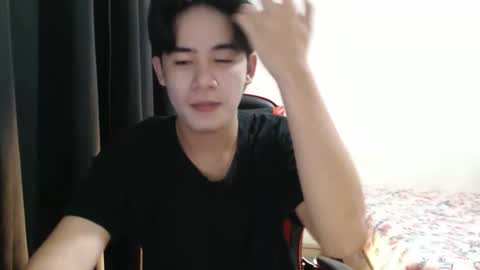 MIKAEL online show from November 2025 12:39:02 PM