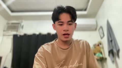 MIKAEL online show from March 2026 04:35:01 PM