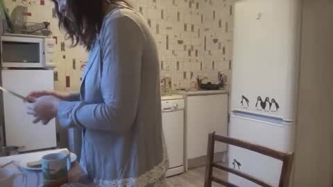 Luna online show from February 2026 04:05:02 AM