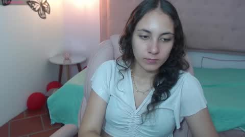 lunna online show from February 2025 07:47:02 PM