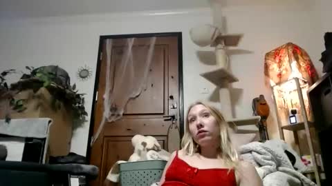 Snapshot of xmckennalynn chatting on November 2025 06:02:02 AM xmckennalynn online show from November 2025 06:02:02 AM