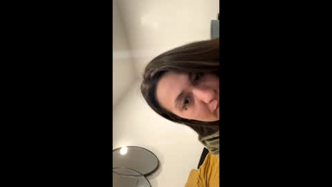 Snapshot of xmoanxxxa chatting on April 2026 10:51:01 PM Moanxxxa online show from April 2026 10:51:01 PM