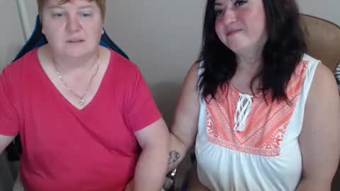 XMollyJaneX online show from October 2025 05:54:02 PM