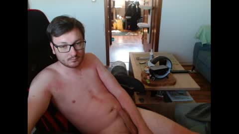 Snapshot of xmxm14 chatting on May 2026 11:48:01 AM Max online show from May 2026 11:48:01 AM