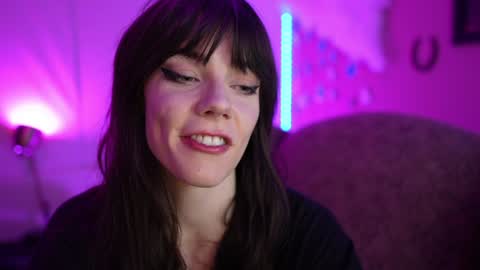 Bella Bondai online show from January 2025 01:31:01 PM