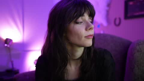 Bella Bondai online show from February 2025 06:04:01 AM