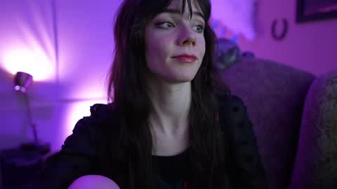 Bella Bondai online show from February 2025 12:13:02 PM