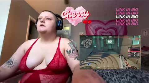 Snapshot of xocherryontopxoxo chatting on April 2026 05:33:02 PM Cherry on Top online show from April 2026 05:33:02 PM
