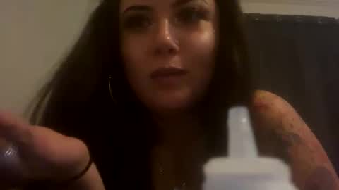 Snapshot of xocrybaby chatting on October 2025 09:10:02 PM xocrybaby online show from October 2025 09:10:02 PM