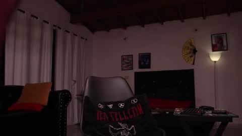   online show from November 2025 12:11:02 AM