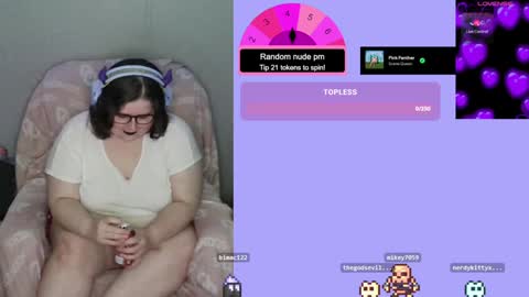 Snapshot of xonerdykitty chatting on January 2025 04:48:01 AM Nerdykitty online show from January 2025 04:48:01 AM