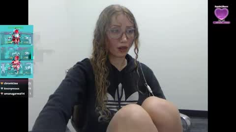 xopuss online show from December 2025 08:05:02 PM